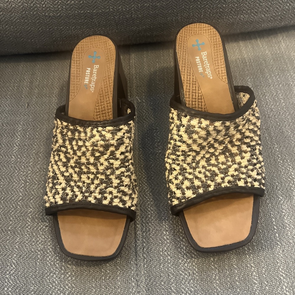 BARETRAPS Women's Size 8 Brown & CREAM Brenda SLIP-ON Wedge SANDAL Posture New